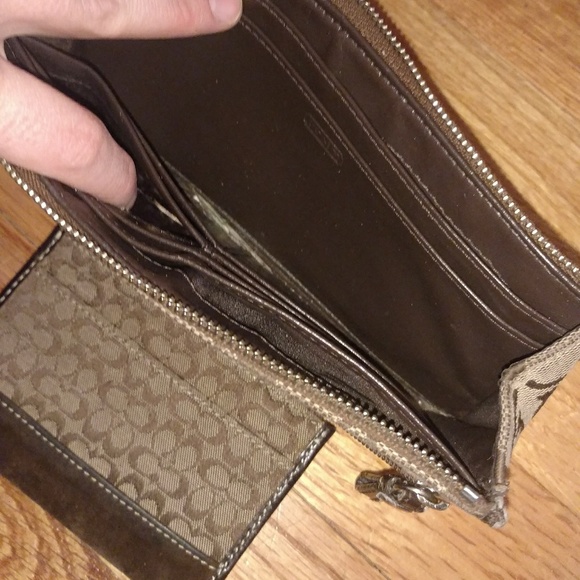 Coach wallet and change purse - Picture 3 of 4